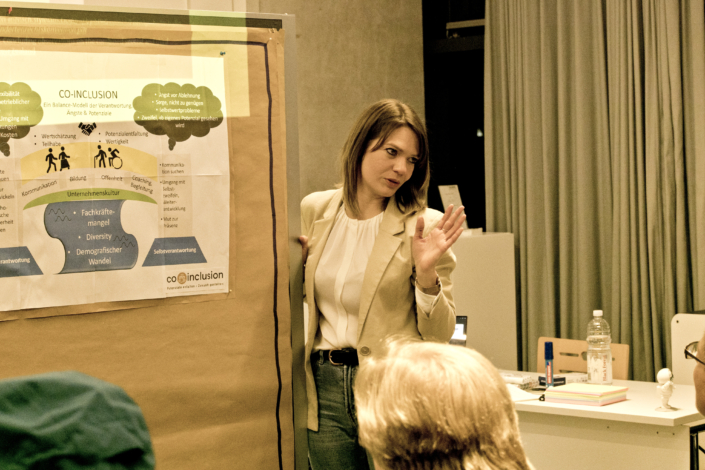 Vortrag im V8-Hotel Böblingen am 20.10.2025: INKluSIONiert? – wer nicht inkludiert, verliert! Vortrag & workshop: einfach mal um die Ecke denken.